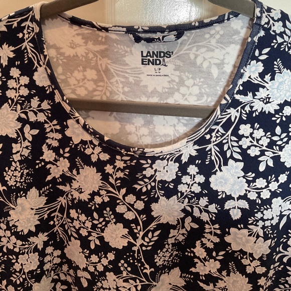 Blue and white floral Lands’ End PL long sleeve nightgown 100% cotton - Picture 2 of 5